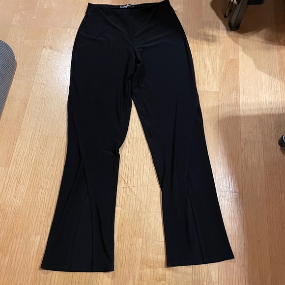 Sympli Boot Cut Slim Pant Size 6 Black - Picture 3 of 12